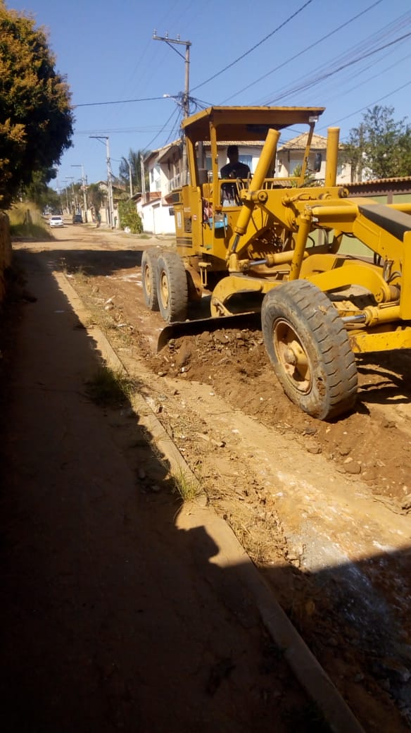 Prefeitura realiza força-tarefa de nivelamento de vias em Maria Joaquina